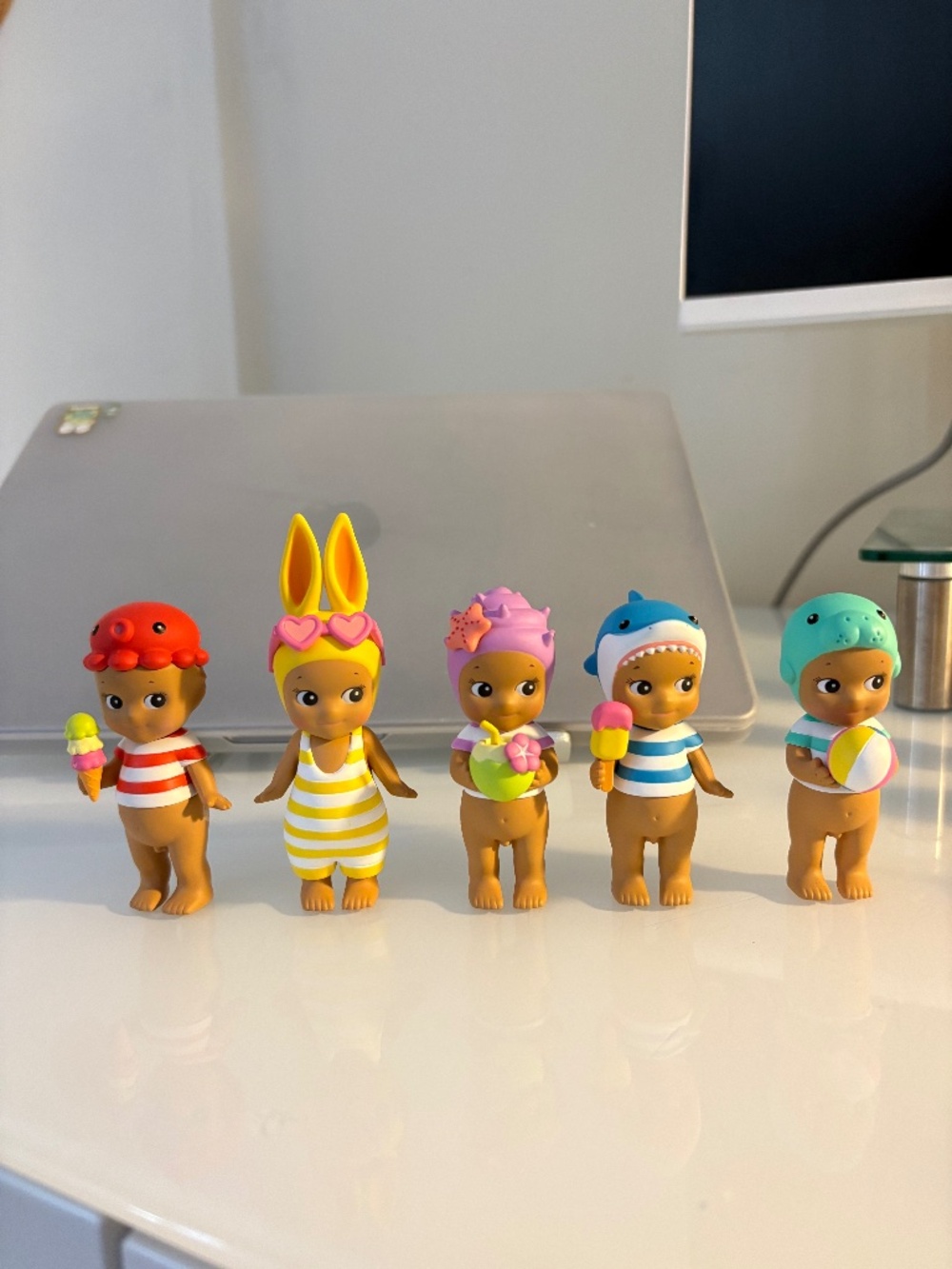 Summer Vacation Sonny Angles (Set of 5)
